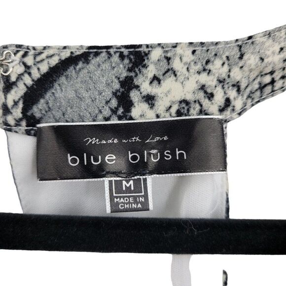 Blue Blush Shorts Romper M Gray Snake Print Keyhole Open Back Sleeveless Baddie - Picture 11 of 13